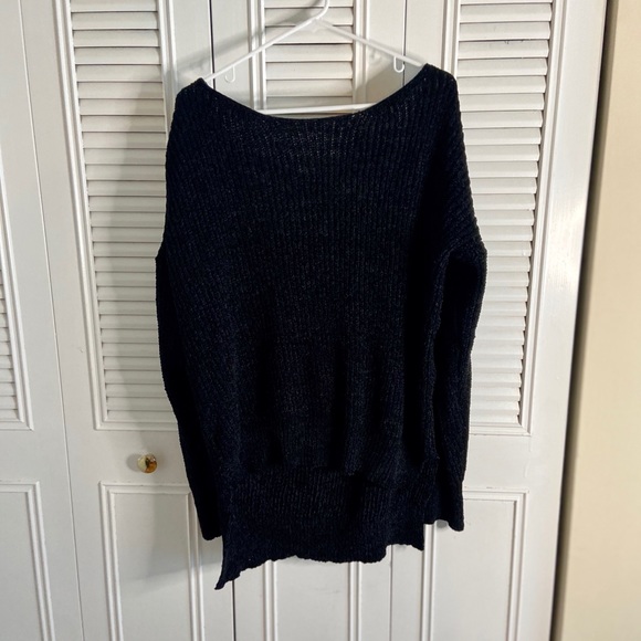 Hi lo Long sleeve sweater - Picture 3 of 7